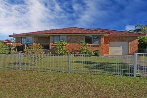 Culburra Getaway Close To Beach & Lake - Accommodation Find 7