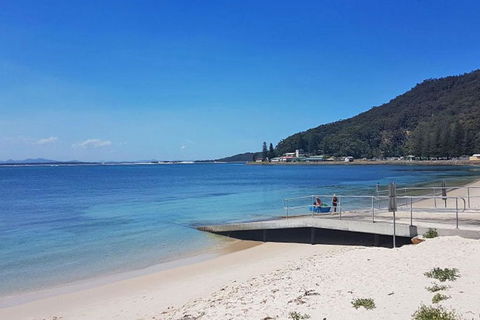 5 Ocean Breeze Shoal Bay Avenue Fabulous Location Opposite Shoal Bay Beach! - Holiday Melbourne 4