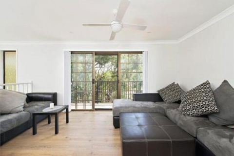 Amaroo Retreat At Fingal Bay - YWait Travel 5