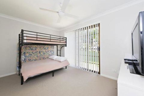Amaroo Retreat At Fingal Bay - YWait Travel 2
