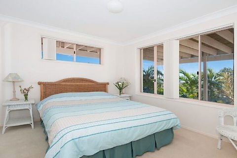 Pacific Rose Winter Holiday Special - Gold Coast 4U 7