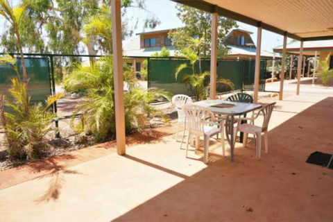 Ningaloo Breeze Villa 7 3 Bedroom Fully Self Contained Holiday Accommodation - WA Accommodation 6