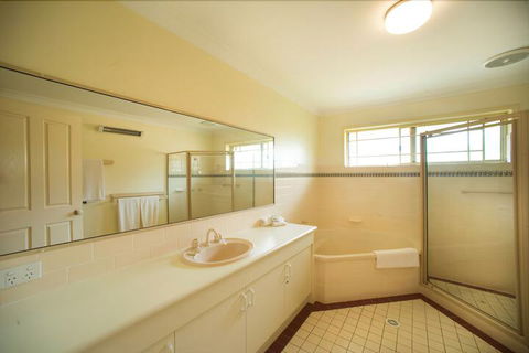 Birchgrove Apartments - Yamba Accommodation 5