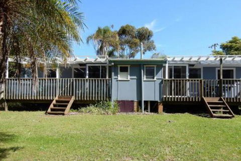 1 / 9 Donlan Rd Donlans Delight - Hotel Gold Coast 7
