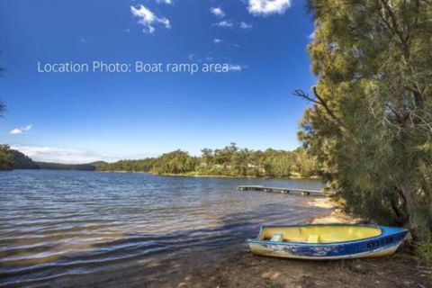 9 Hayward St. Stay Lakeside - Accommodation Newcastle 2