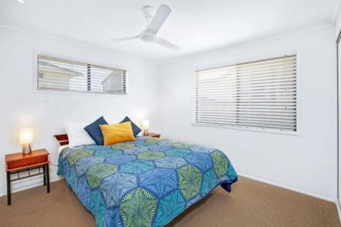 Sunyata Beach House Rainbow Beach Beachside Escape With A Pool Pet Friendly & Wi Fi - WA Accommodation 2
