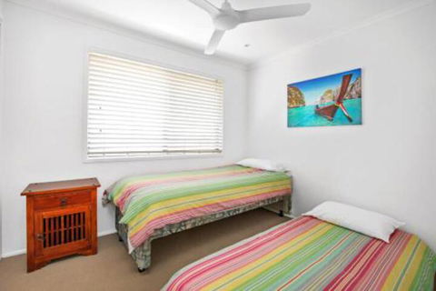 Sunyata Beach House Rainbow Beach Beachside Escape With A Pool Pet Friendly & Wi Fi - WA Accommodation 7