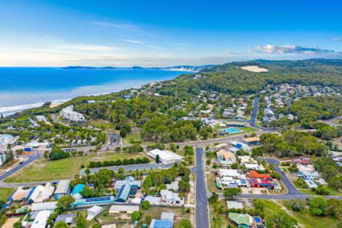 Sunyata Beach House Rainbow Beach Beachside Escape With A Pool Pet Friendly & Wi Fi - WA Accommodation 5
