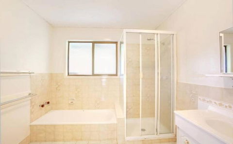 33 Cooloola Drive Rainbow Beach Walk To The Beach Pet Friendly - WA Accommodation 1