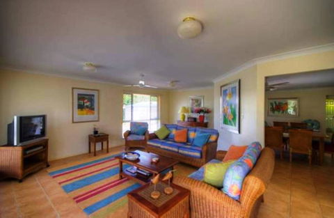 4 Boronia Place Rainbow Beach Perfect Convenient Location Fenced Yard - Holiday Melbourne 5