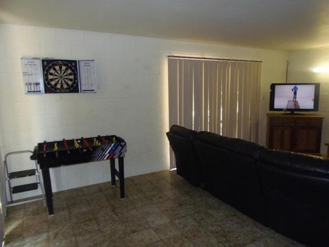 The Red Piranha Rainbow Beach Close To Everything Air Con & Pet Friendly - WA Accommodation 1