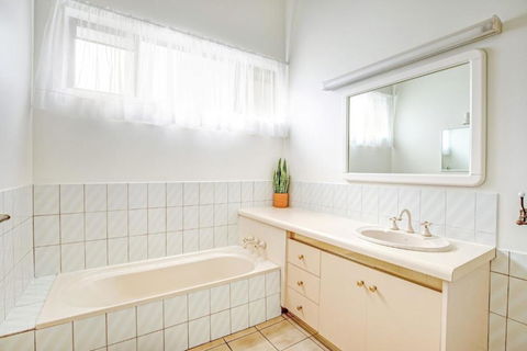 40 Rumbalara Avenue Rainbow Beach Entertain On The Spacious Verandah Overlooking Beautiful Rainbow Beach - Holiday Melbourne 3