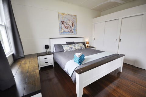 Golden Sands At Beachmere - Wagga Wagga Accommodation 7