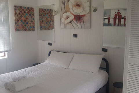 The Hut - WA Accommodation 2