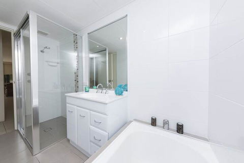 Tenerife Unit 2 - Northern Rivers Accommodation 2