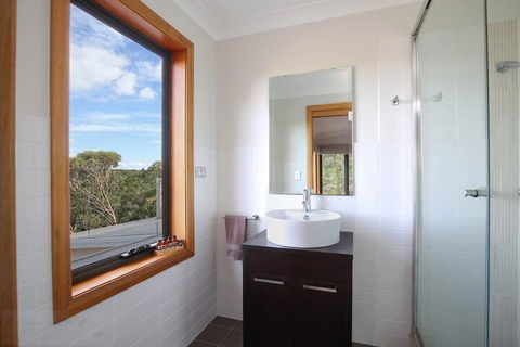 Postcards From The Edge - Hobart Tourism 6