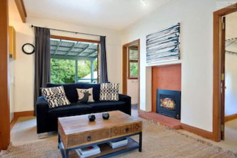 Stonewall Cottage & Studio - Northern Rivers Accommodation 0