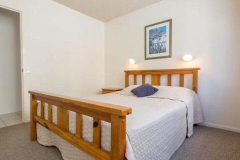 San Clemente No. 2. 24 Orvieto Terrace - Accommodation Ballina 6