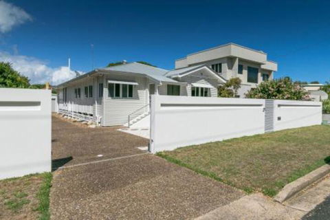 Charming Home By The Sea - Accommodation Brisbane 6