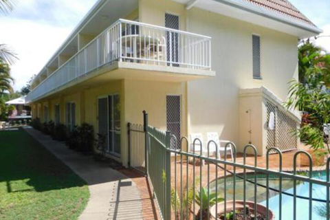 Bayshores Apartment Hervey Bay - Holiday Adelaide 0