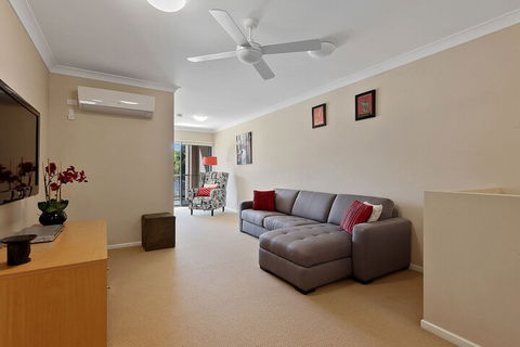 Elsinor Townhouse 6 Mulwala - Lightning Ridge Tourism 6