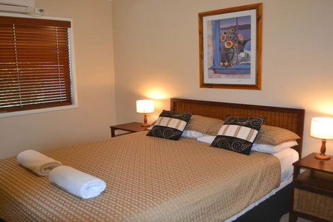 Elsinor Townhouse 7 Mulwala - Lightning Ridge Tourism 3