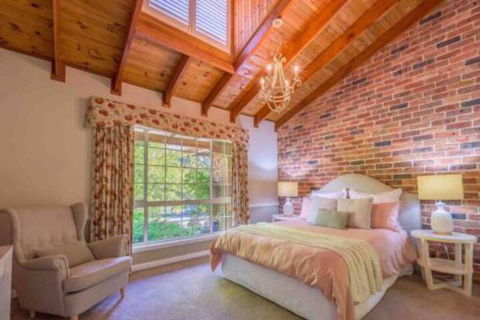 Luxurious Home On 5 Acres Close To CBD Sleeps 18 - Tourism Brisbane 4