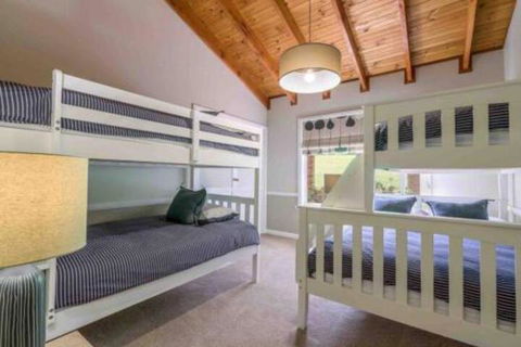 Luxurious Home On 5 Acres Close To CBD Sleeps 18 - Tourism Brisbane 5