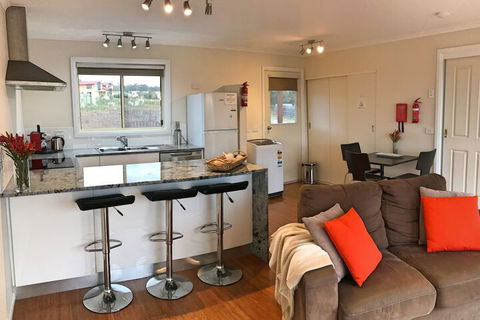 Angasi Apartment On Highcrest - Accommodation Newcastle 5