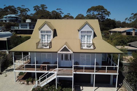 Monterey Bay Of Fires - WA Accommodation 2