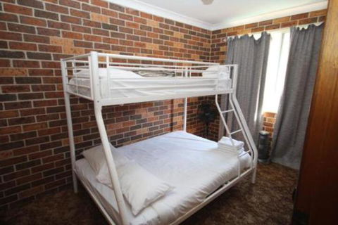 1 / 2 Brunswick Avenue - Timeshare Accommodation 3