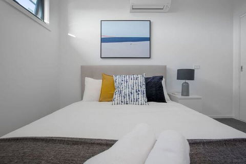Trendy Sweet Home In Blackburn South - Northern Rivers Accommodation 5