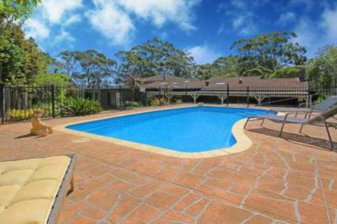The Court 4 Lazy Dayz - Hotel Gold Coast 0