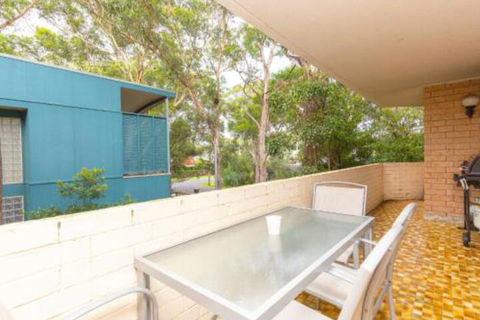 Apartment With Inground Pool - Wagga Wagga Accommodation 5