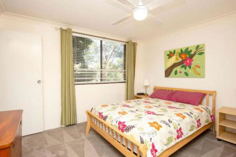 Apartment With Inground Pool - Wagga Wagga Accommodation 3
