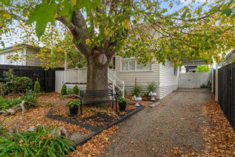 Amber Cottage Luxury Seaside Retreat With Outdoor Spa! - Victoria Tourism 7