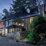 The Stone On The Hill 3 Bedroom House - WA Accommodation 0