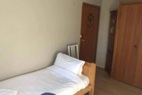 Travelers Affordable Studio Unit (Beverly Hills) - Accommodation Batemans Bay 6