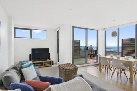 POINT GREY APARTMENT 2 Ocean VIews With Wifi - Casino Accommodation 2