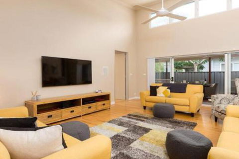 Callala Breeze Access To Indoor Community Pool - Yamba Accommodation 2