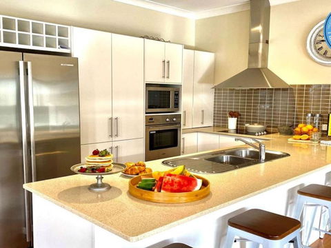 Blueys Lodge At Boat Harbour NSW - Victoria Tourism 3