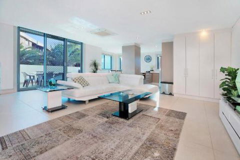 Samar Cove Unit 8 - Hervey Bay Accommodation 3