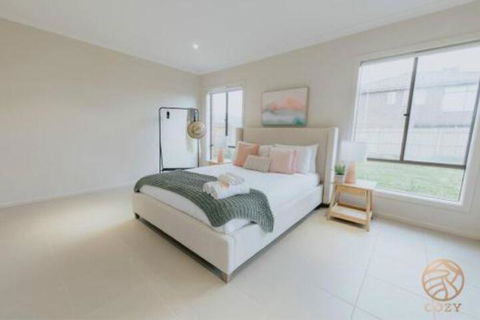 113Balanchin Street Family Resort In Point Cook - Northern Rivers Accommodation 3