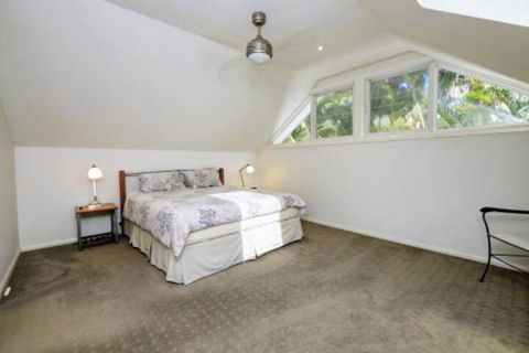THE BEACH HOUSE - Accommodation in Surfers Paradise 2