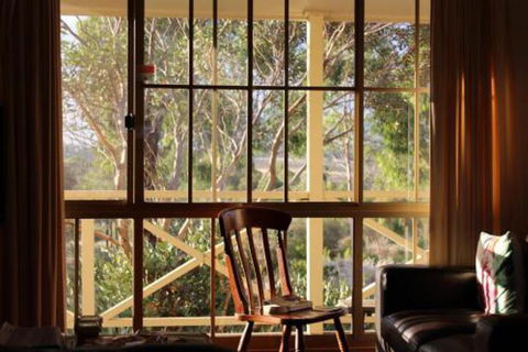 Windmill Cottage - Accommodation Newcastle 6