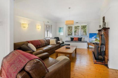 Ellis Cottage Sorrento Plus Guest House - YWait Travel 5