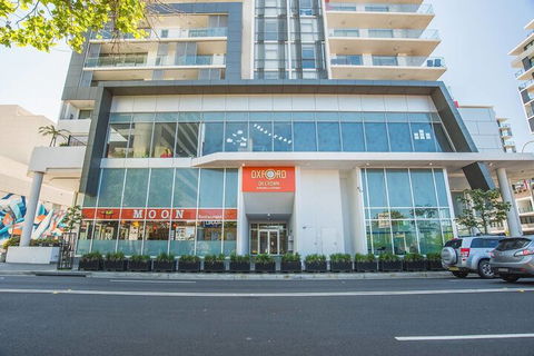 Spacious Central Apartment Walking Distance To Beach - Accommodation Tasmania 3