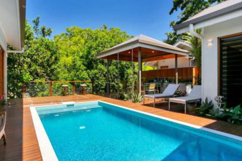 Palm Cove Winning Figtree Tropical Villas - VIC Tourism 0