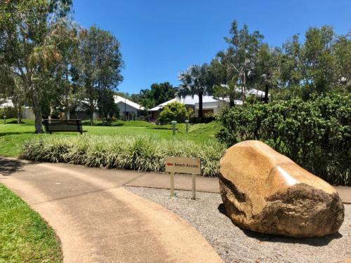 CANOPY HOUSE At PALM COVE - thumb 1