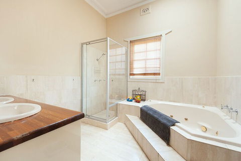 Family Oasis - Gold Coast 4U 2